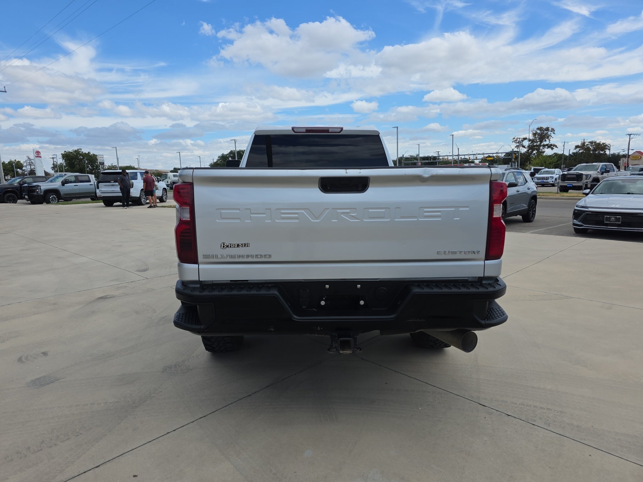 2022 Chevrolet Silverado Custom