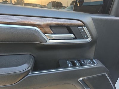 2025 Chevrolet Silverado LT