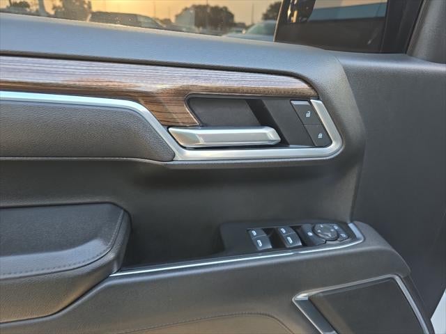 2025 Chevrolet Silverado LT