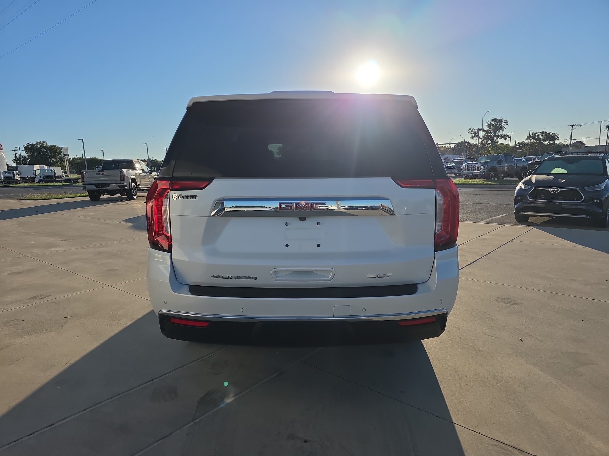 2024 GMC Yukon XL SLT