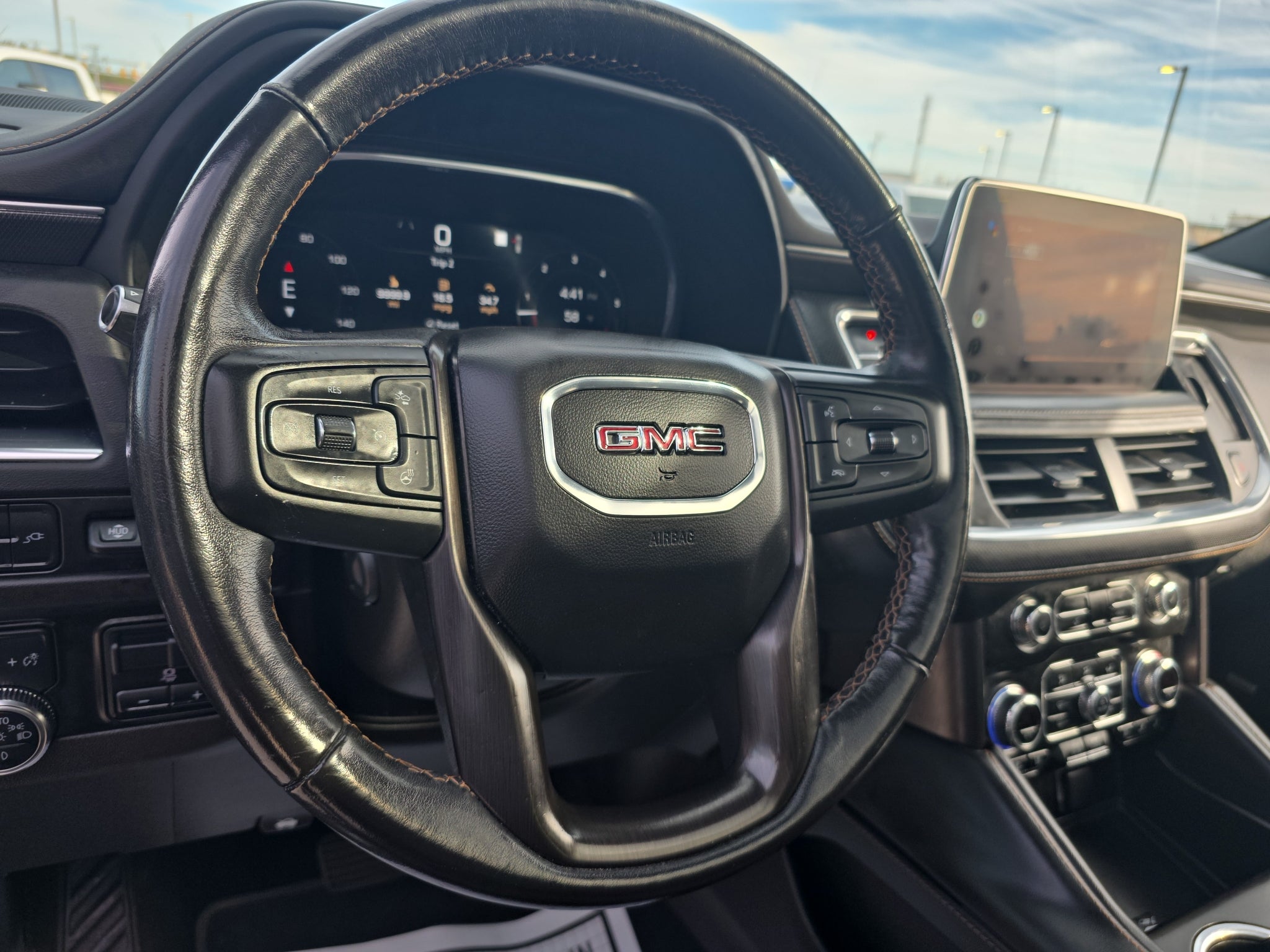 2022 GMC Yukon AT4 - Photo 12