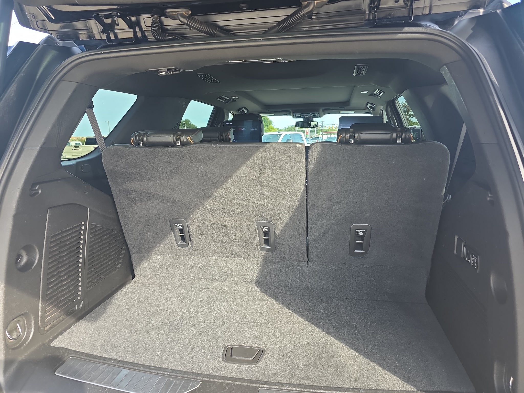 2022 GMC Yukon AT4 - Photo 20