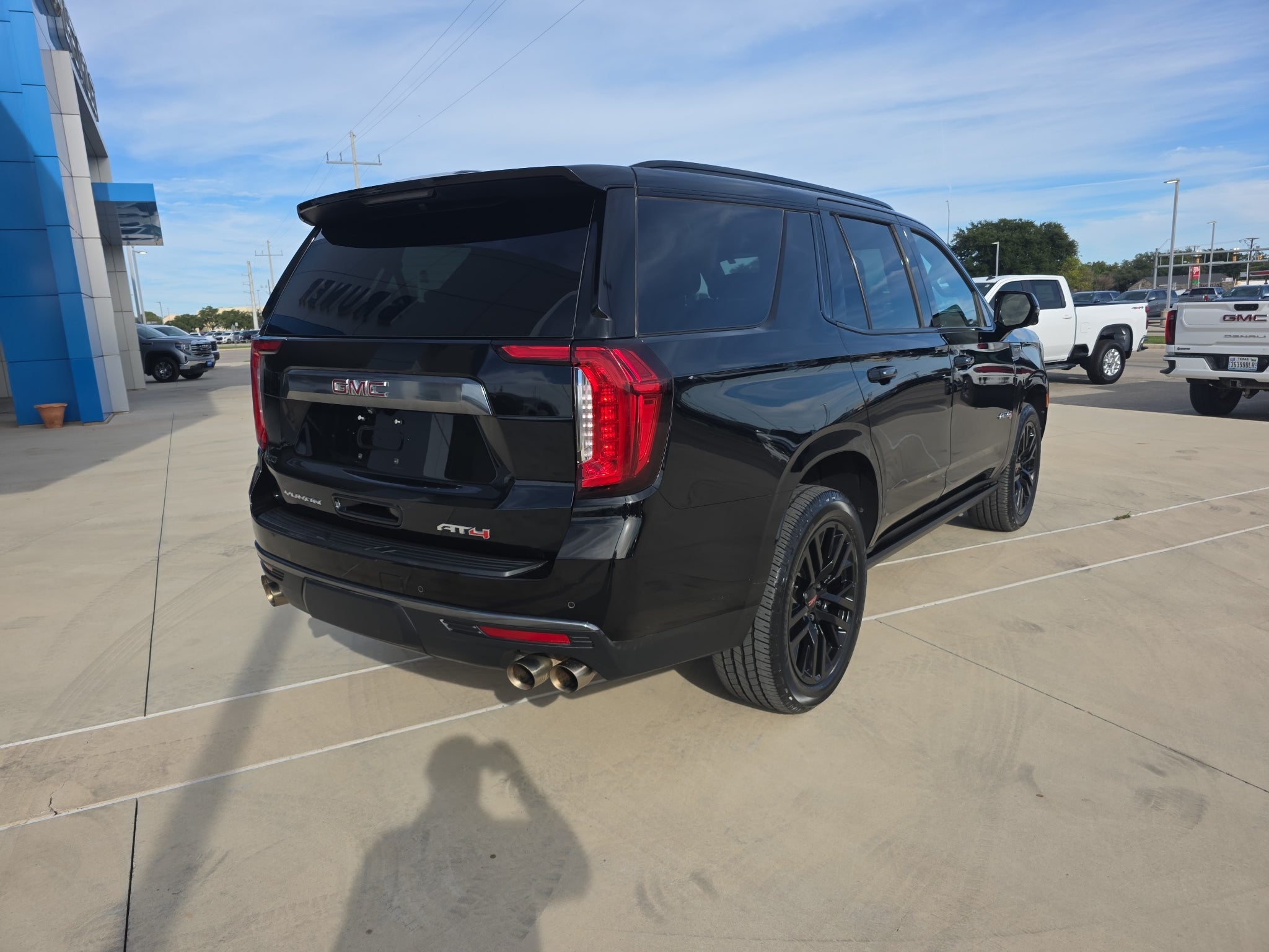 2022 GMC Yukon AT4 - Photo 21