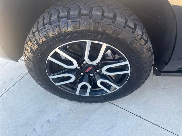 2023 GMC Yukon XL AT4