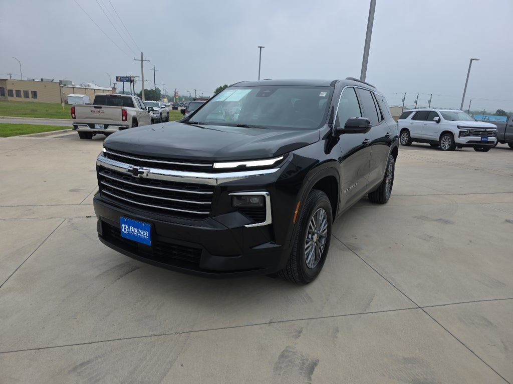 2026 Chevrolet Traverse FWD LT