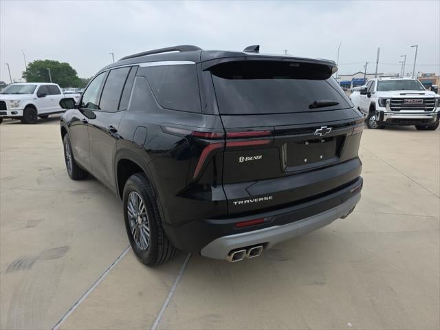 2026 Chevrolet Traverse FWD LT