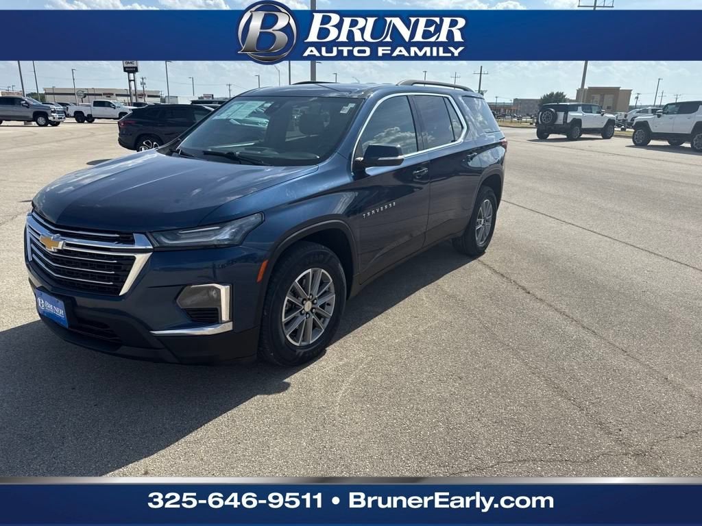 2022 Chevrolet Traverse LT Cloth