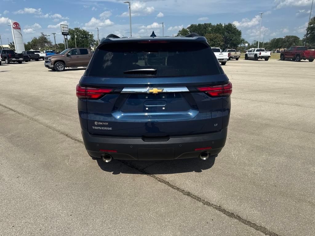 2022 Chevrolet Traverse LT Cloth