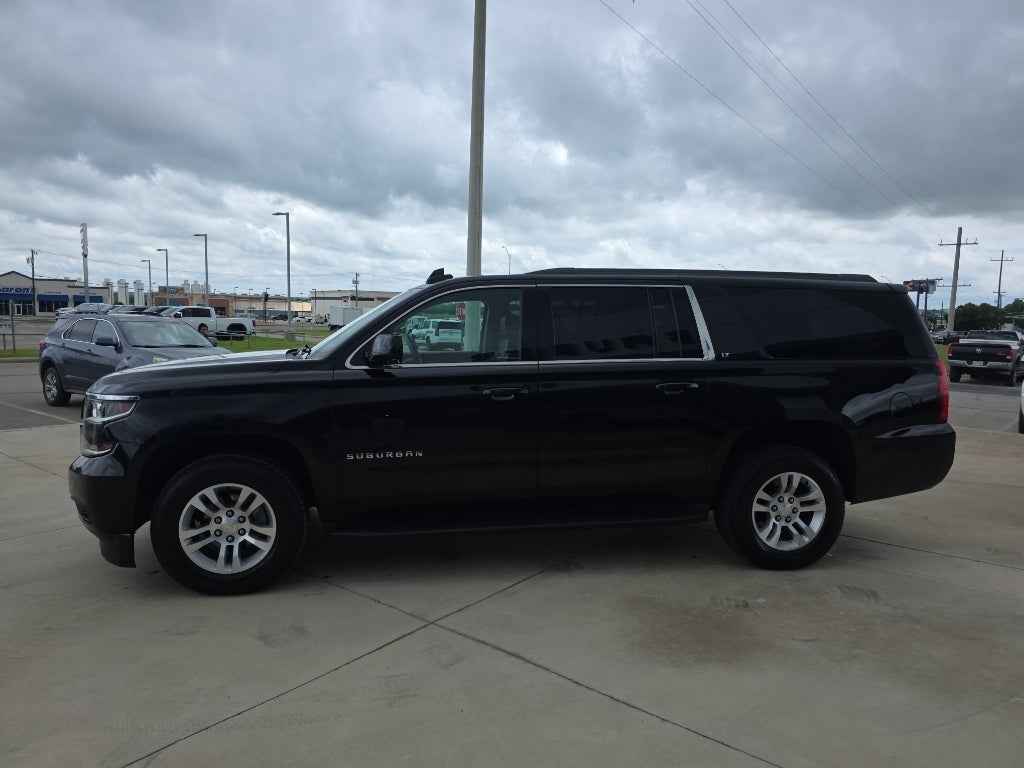 2017 Chevrolet Suburban LT