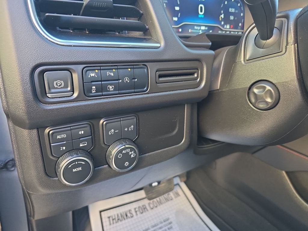 2023 Chevrolet Suburban RST