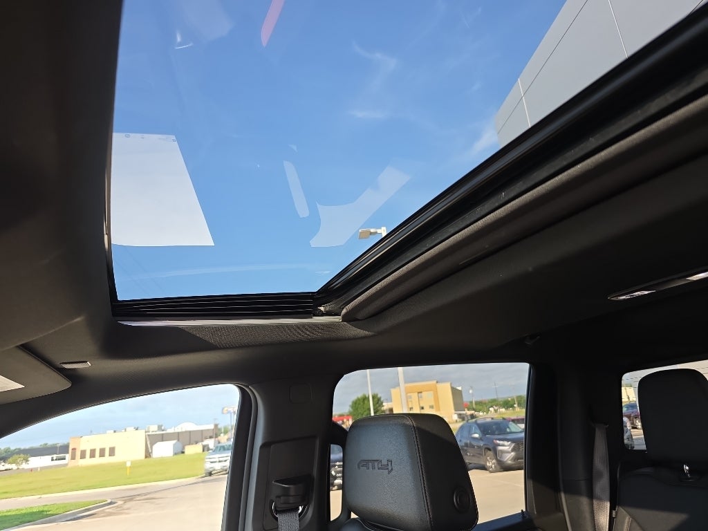2025 GMC Sierra AT4
