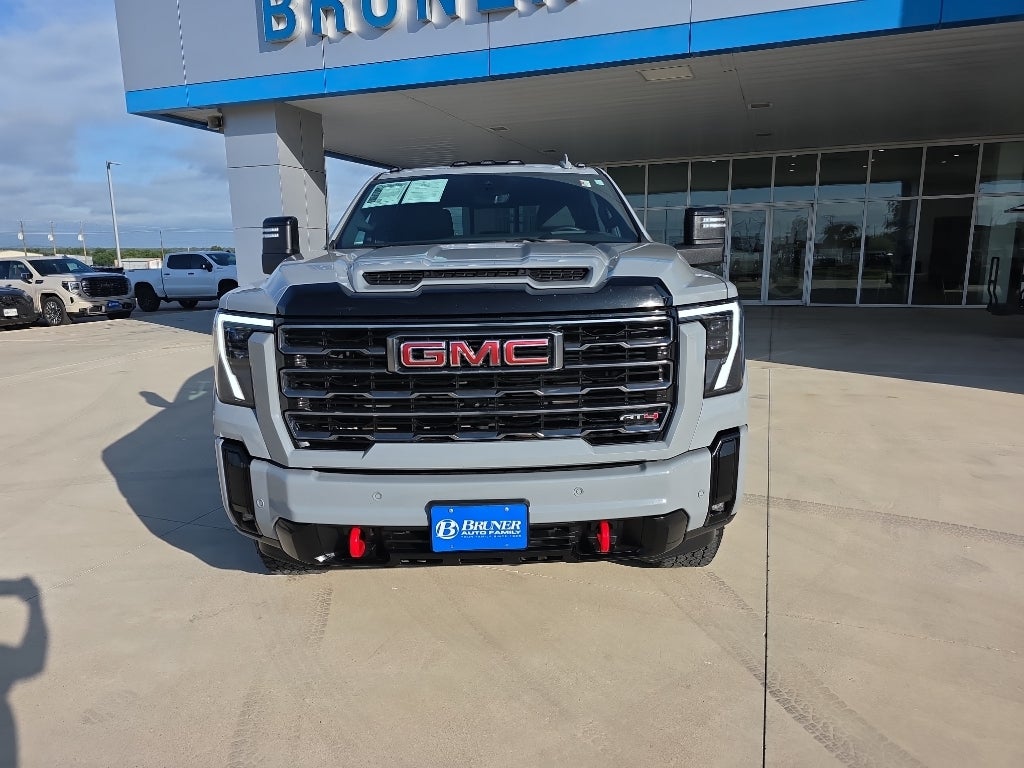 2025 GMC Sierra AT4