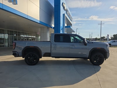 2025 GMC Sierra AT4