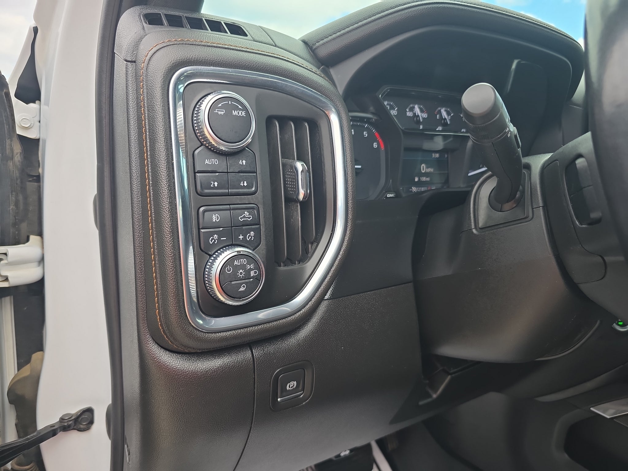 2021 GMC Sierra AT4