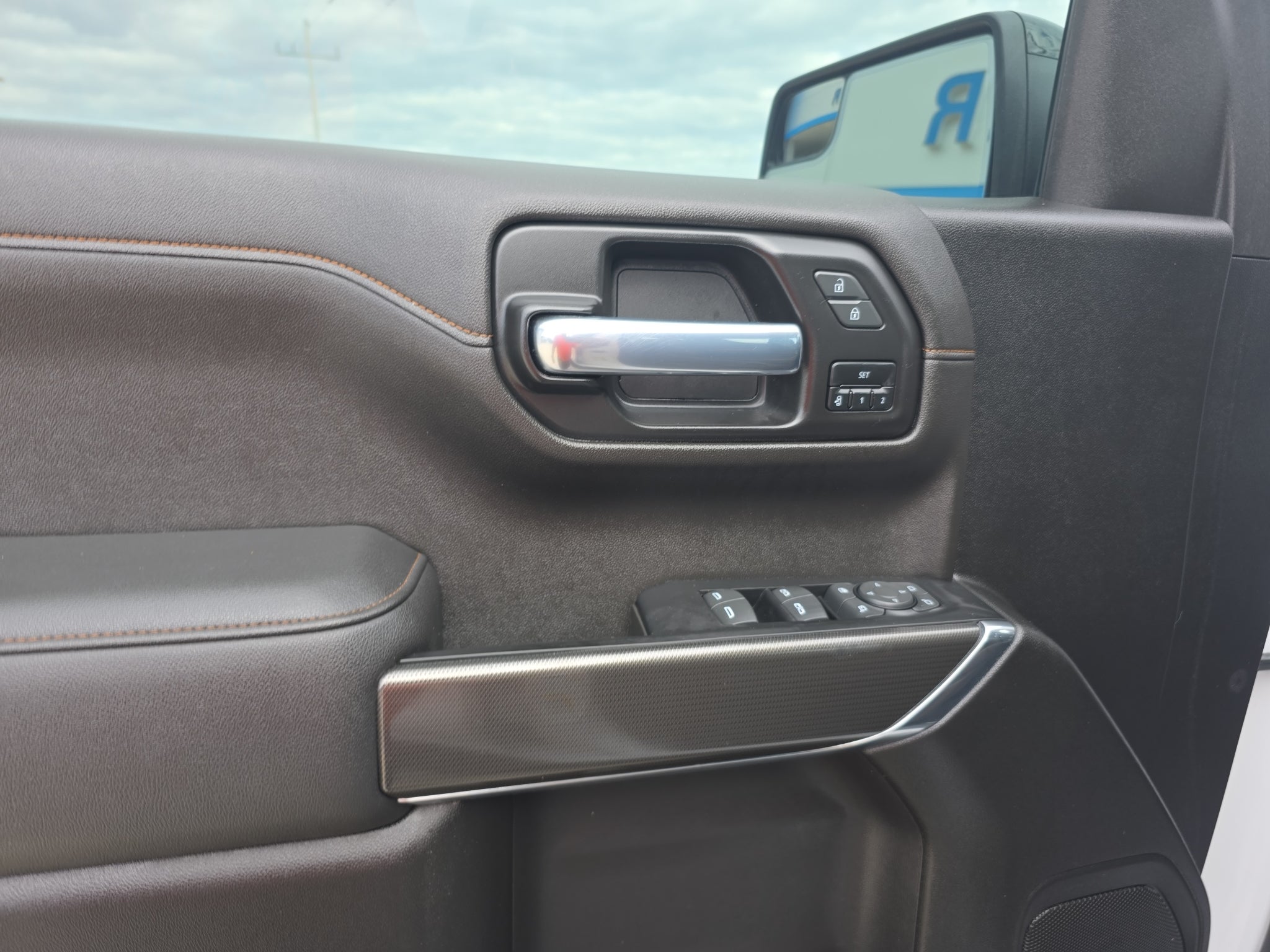 2021 GMC Sierra AT4
