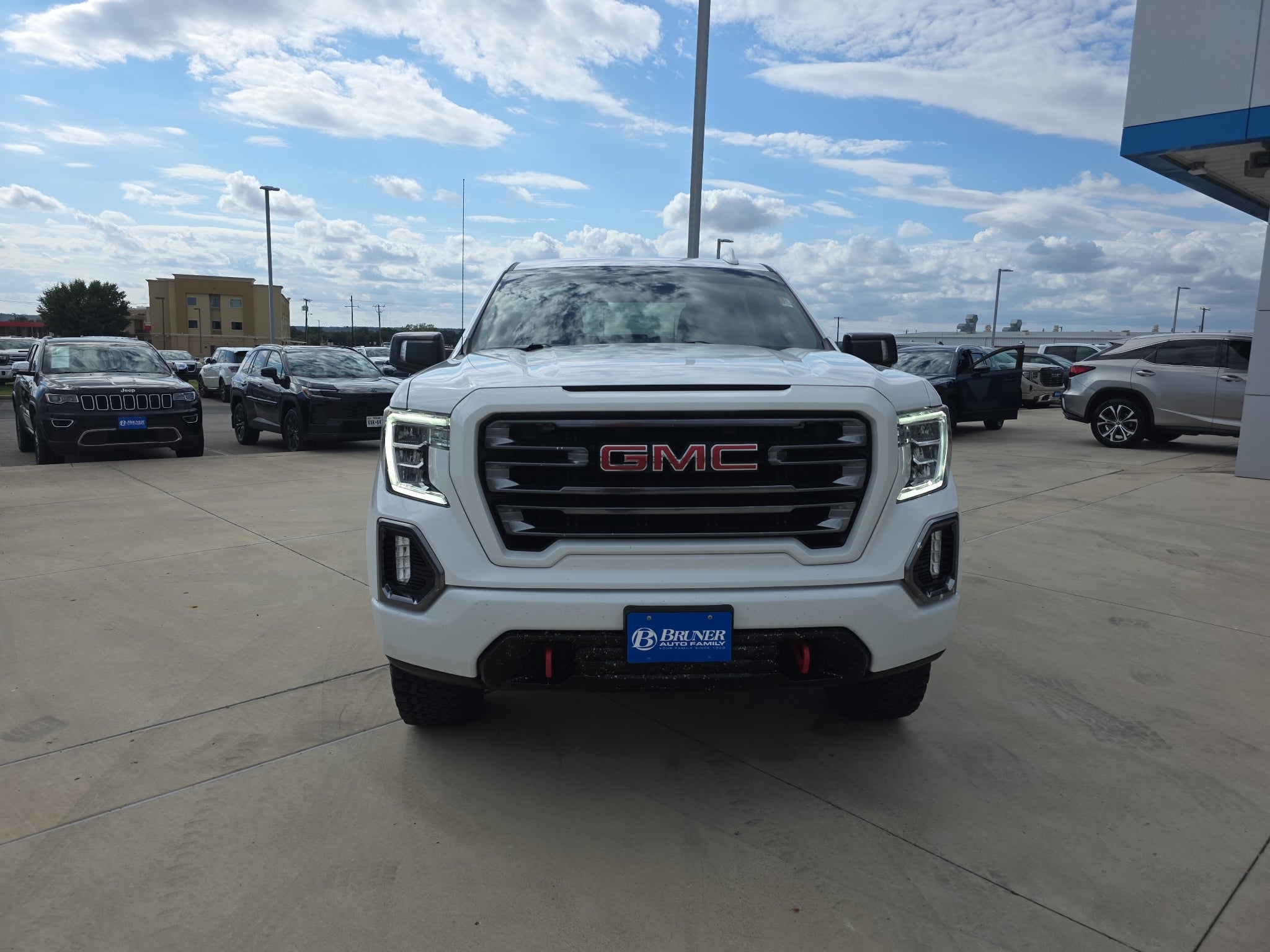 2021 GMC Sierra AT4