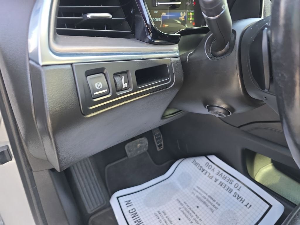 2018 Cadillac XT5 Premium Luxury FWD