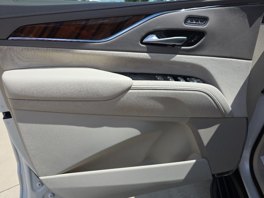 2022 Cadillac Escalade ESV Premium Luxury Platinum