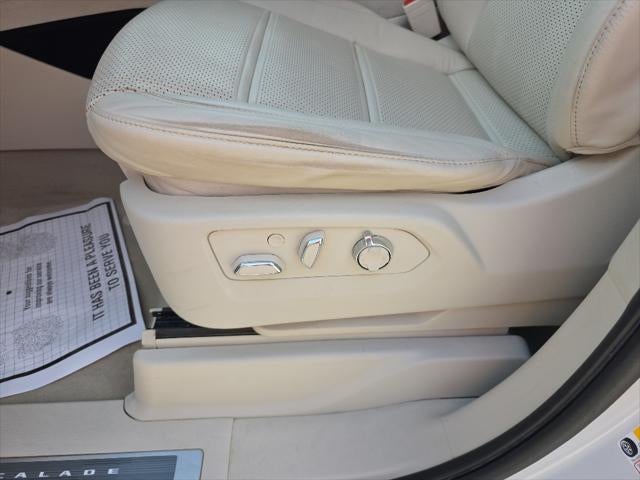 2022 Cadillac Escalade ESV Premium Luxury Platinum