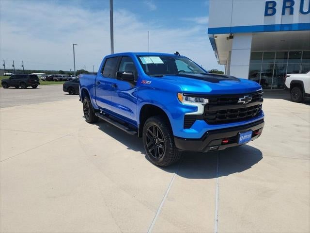2025 Chevrolet Silverado 1500 LT Trail Boss 4X4 Crew Cab Short Box's photo