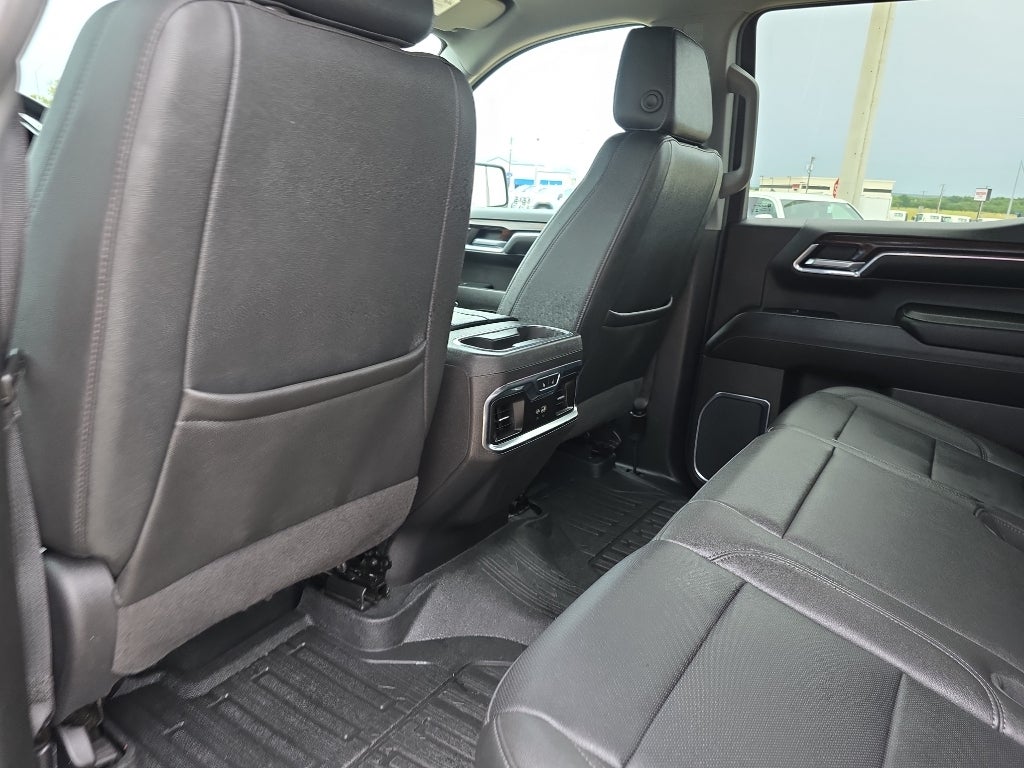 2024 GMC Sierra SLT