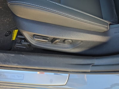 2025 Toyota Camry Hybrid SE