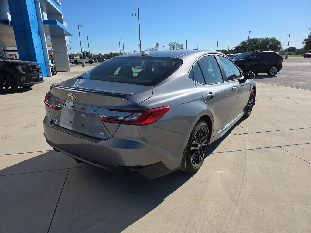 2025 Toyota Camry Hybrid SE