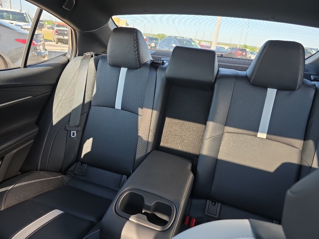 2025 Toyota Camry Hybrid SE