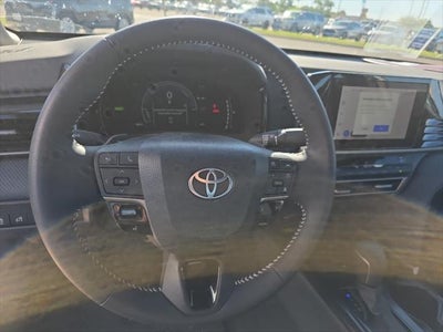 2025 Toyota Camry Hybrid SE