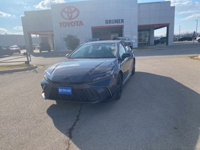 2026 Toyota Camry Hybrid SE