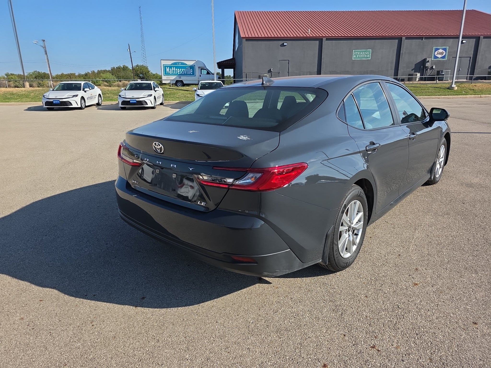2025 Toyota Camry Hybrid LE