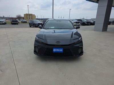 2025 Toyota Camry Hybrid SE
