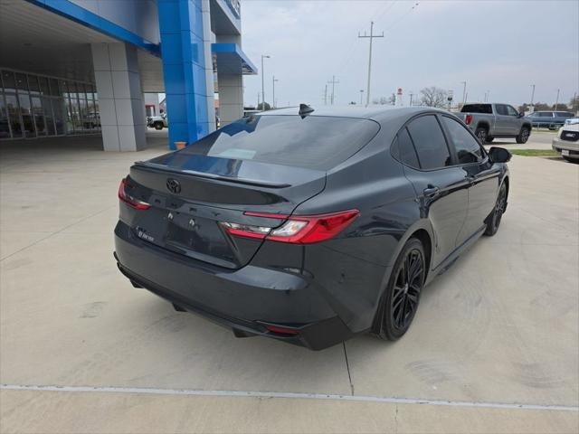 2025 Toyota Camry Hybrid SE