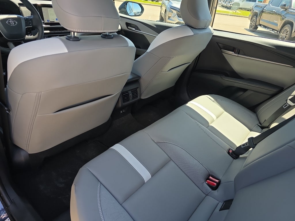 2026 Toyota Camry Hybrid SE
