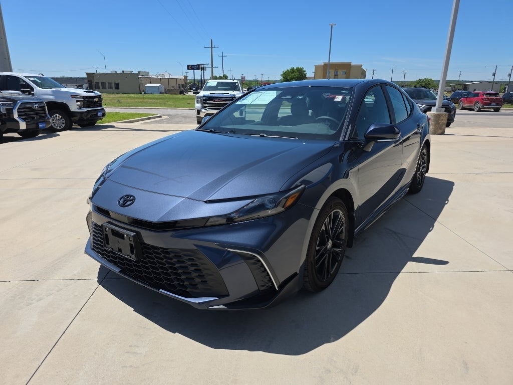 2026 Toyota Camry Hybrid SE