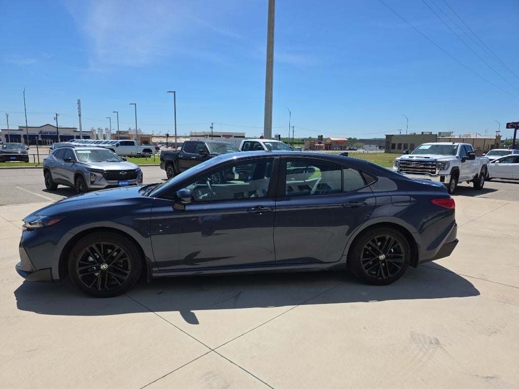 2026 Toyota Camry Hybrid SE