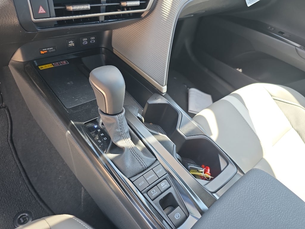 2026 Toyota Camry Hybrid SE