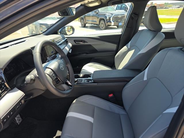 2026 Toyota Camry Hybrid SE