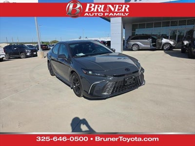 2026 Toyota Camry Hybrid SE