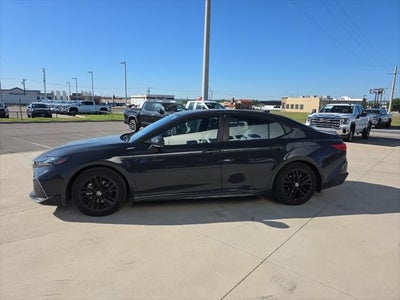 2026 Toyota Camry Hybrid SE
