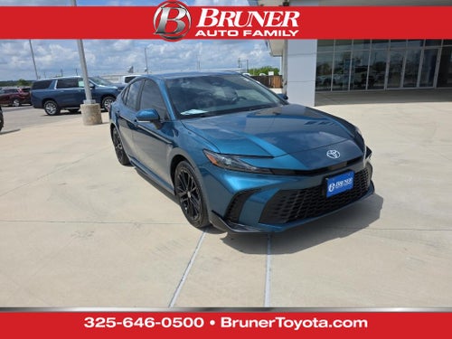 2025 Toyota Camry Hybrid SE