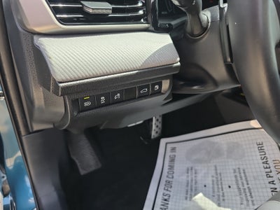 2025 Toyota Camry Hybrid SE