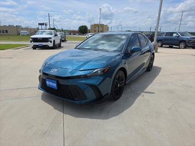 2025 Toyota Camry Hybrid SE