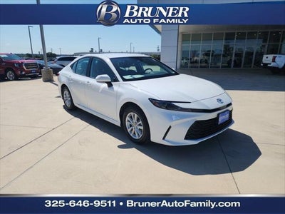 2025 Toyota Camry LE