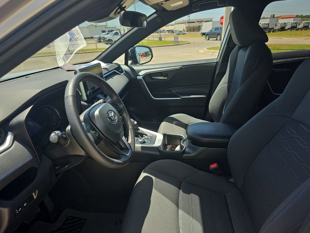 2024 Toyota RAV4 Hybrid SE