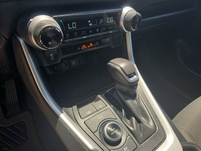 2024 Toyota RAV4 Hybrid SE