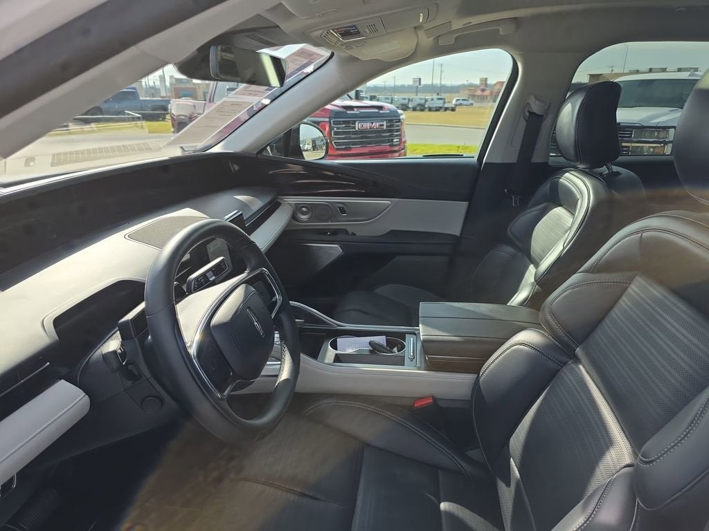 2025 Lincoln Nautilus Reserve