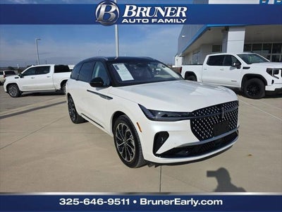 2025 Lincoln Nautilus Reserve