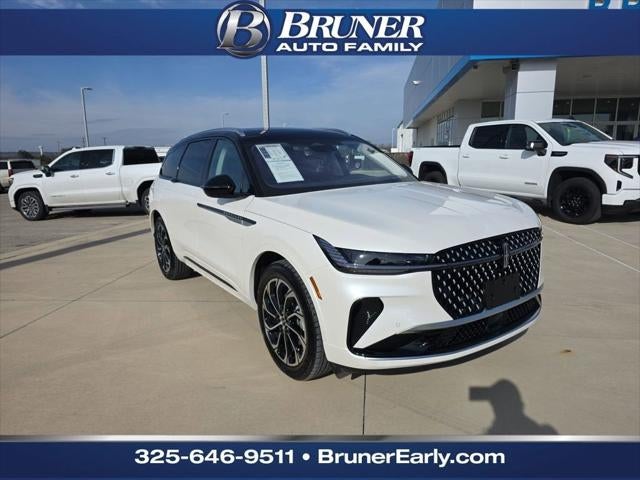 2025 Lincoln Nautilus Reserve