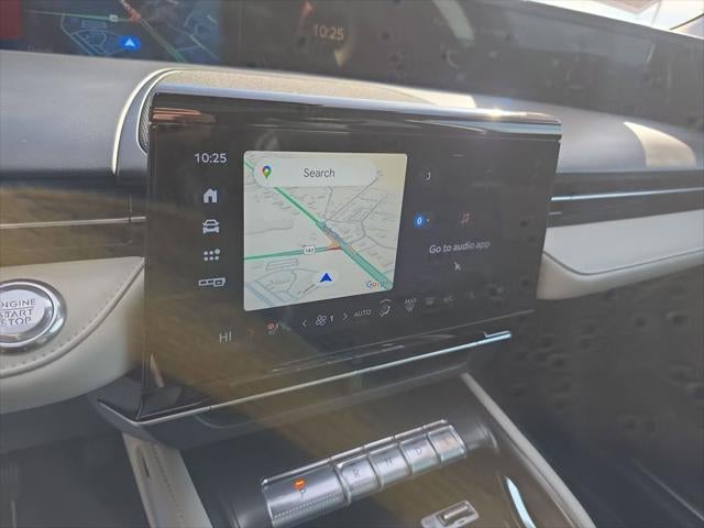 2025 Lincoln Nautilus Reserve